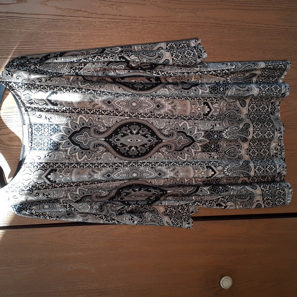 Roz & Ali gorgeous women's tunic with boho design on flowy stretchy fabric 2X